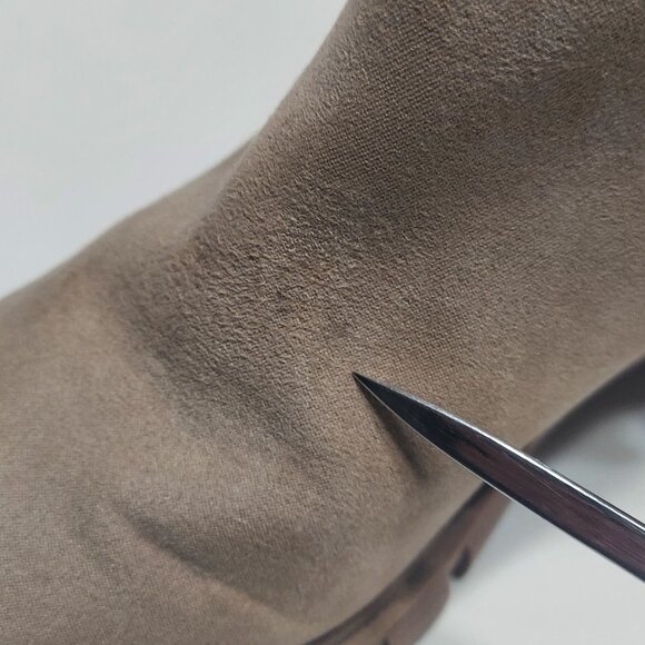 Madden NYC Womans Ankle Boots Tan Suede-like Fabric Size 7 Lug Sole 2.5 in Heel - Picture 6 of 9